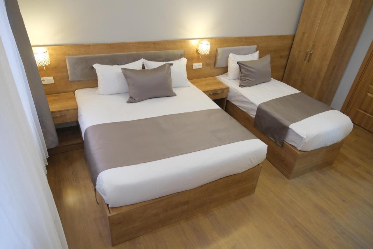 Adamantides Hotel Provincia di Provincia di Istanbul Esterno foto
