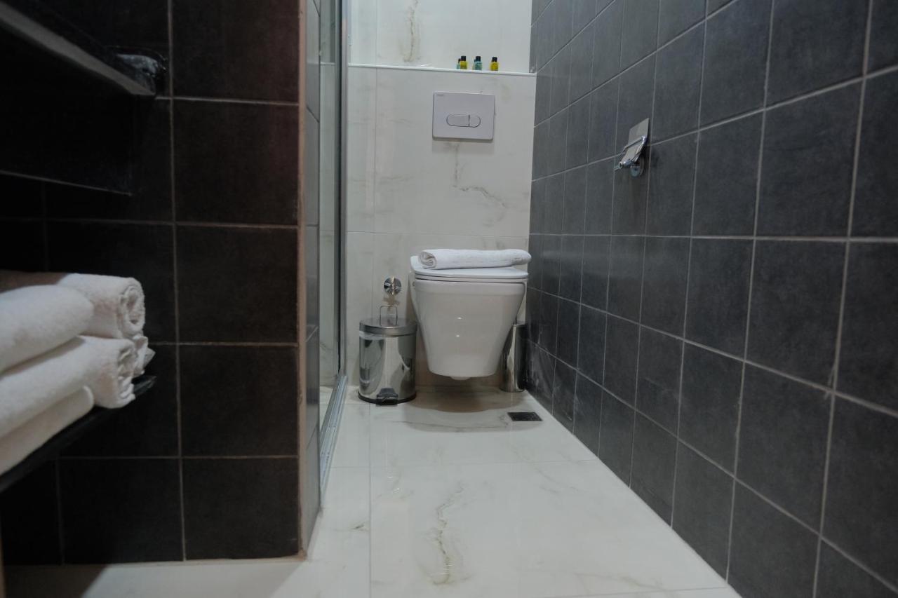Adamantides Hotel Provincia di Provincia di Istanbul Esterno foto