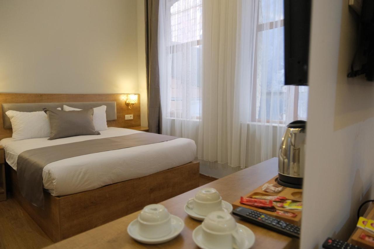 Adamantides Hotel Provincia di Provincia di Istanbul Esterno foto