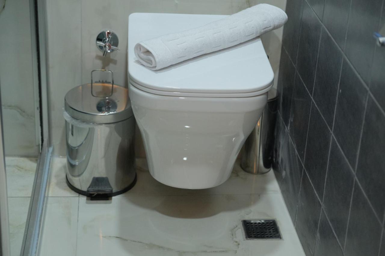 Adamantides Hotel Provincia di Provincia di Istanbul Esterno foto