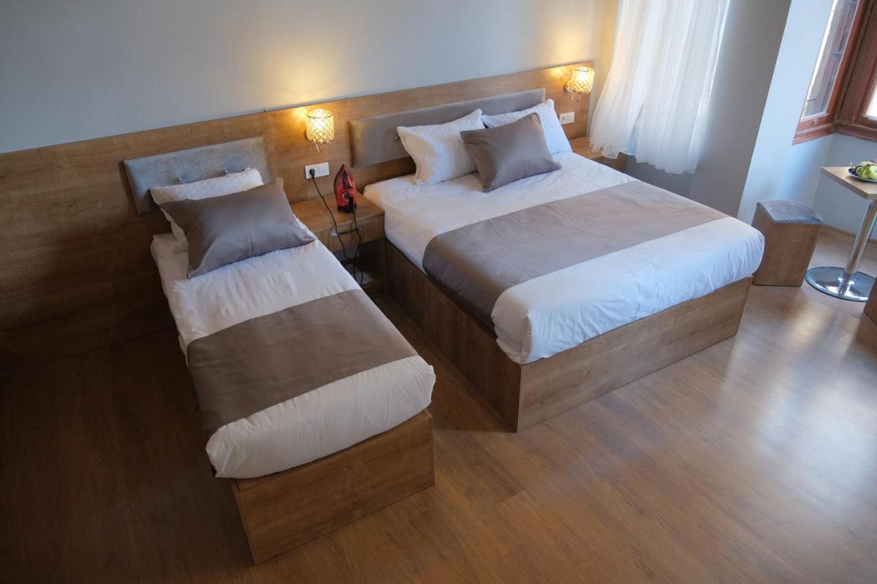 Adamantides Hotel Provincia di Provincia di Istanbul Esterno foto